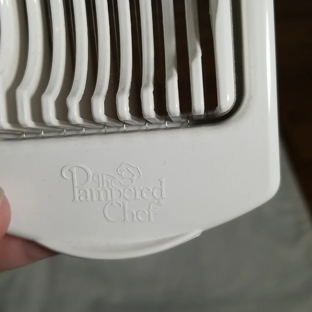 Pampered Chef Egg Slicer